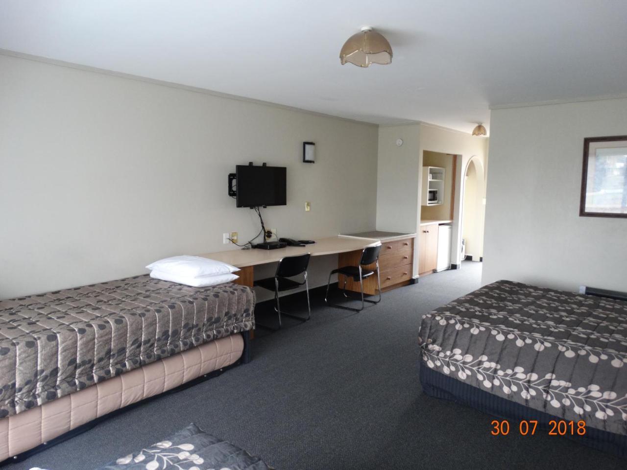 Ambassador Motel Palmerston North Exterior photo